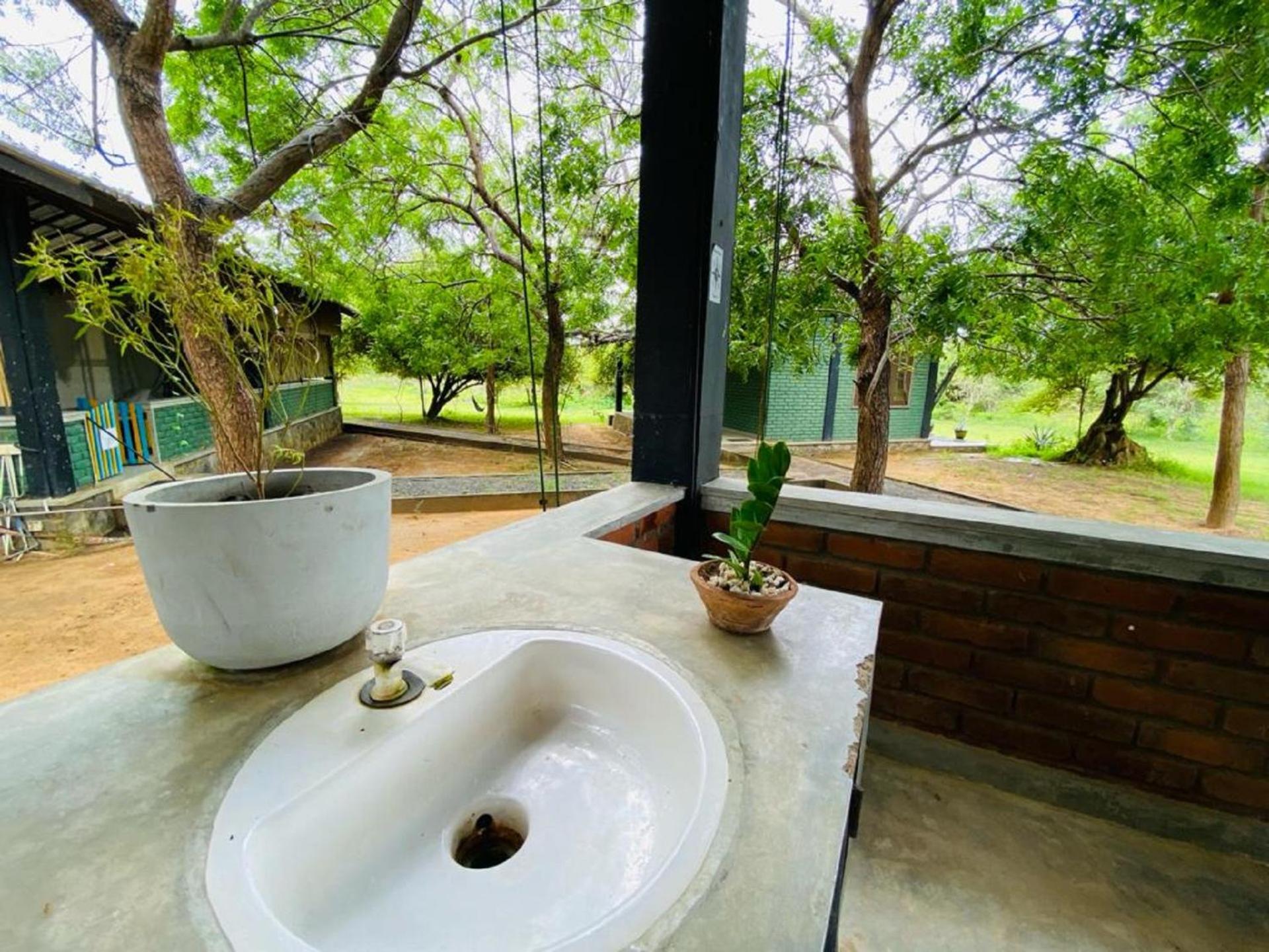 Yala Ying Yang Hostel & Camping Εξωτερικό φωτογραφία